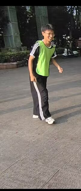 陈律行