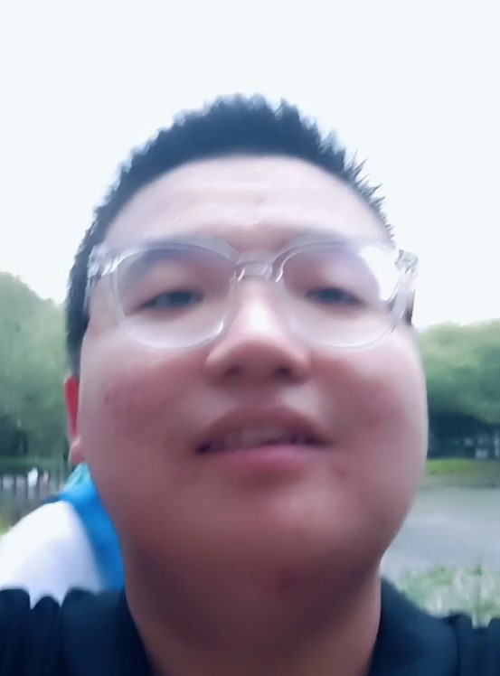 盛彦博